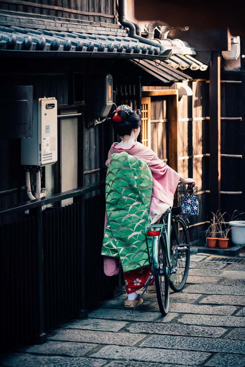 An Introduction to the Different Types of Japanese Kimono