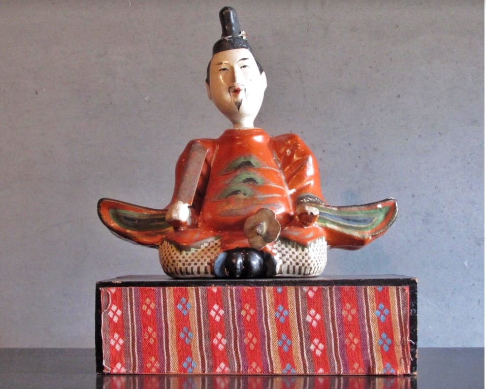 One of the rare Tenjin dolls made out of Paulownia wood and lacquer powder, made by Minoru Aono