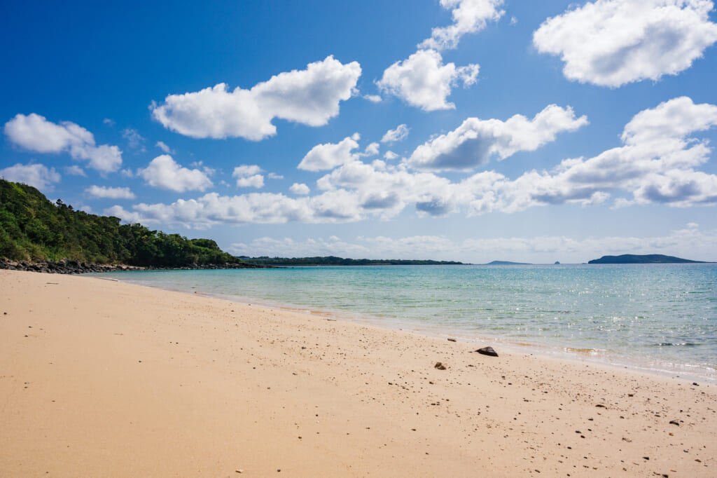 empty stretch of kojushi beach on fukue island