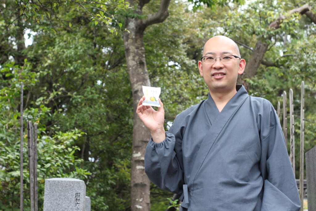 Matsuyama-san collaborates with peko peko box for making the yuzu soap