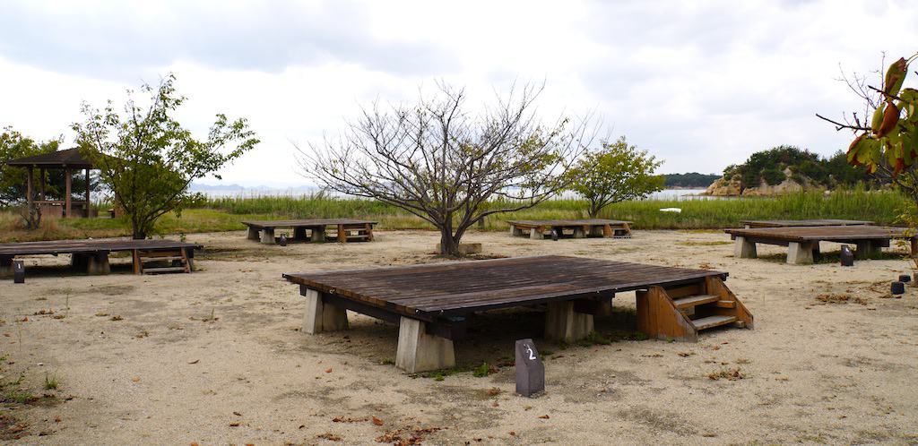 Camping platforms on the sand