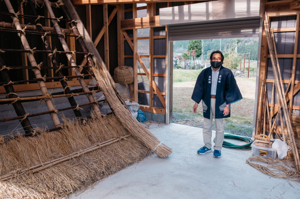 thatched roof construction details