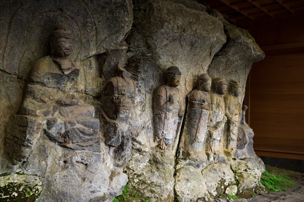 buddhist statues in usuki kyushu