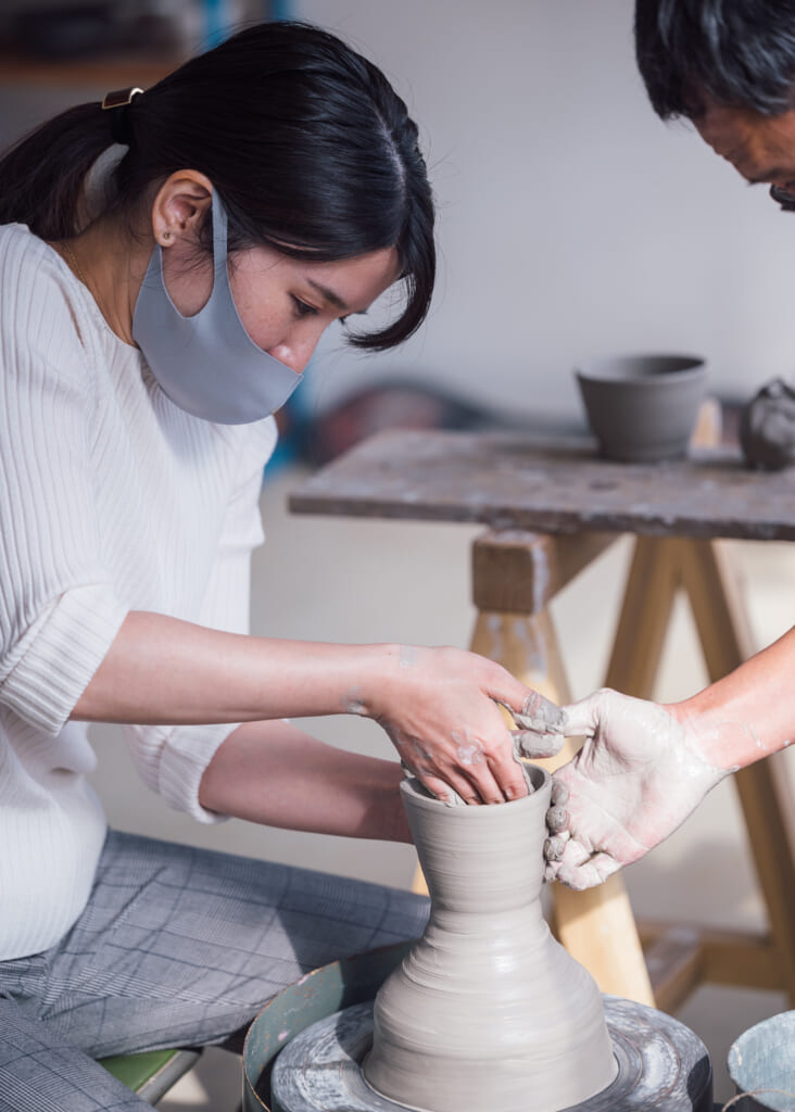 pottery making experience in usuki, oita