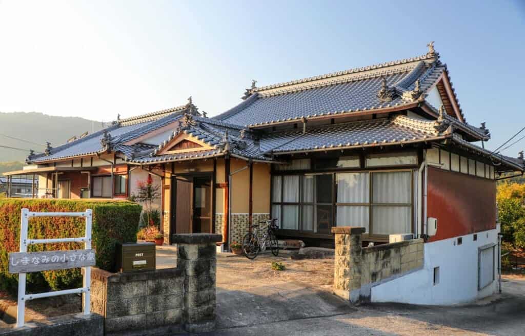 traditional japanese house farmstay 