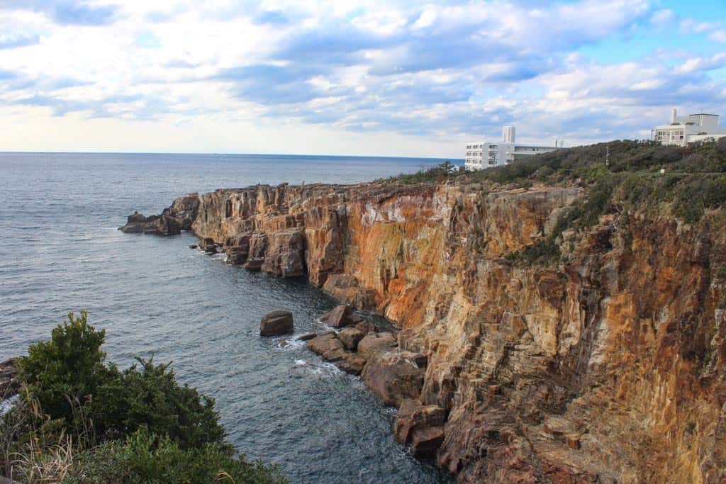 ocean and cliff views at Sandanbeki Cliff