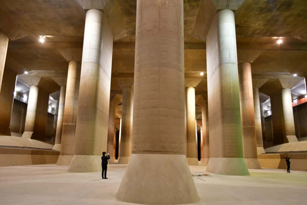 Inside the Ryu-Q-kan, Tokyo metropolitan area outer underground discharge channel