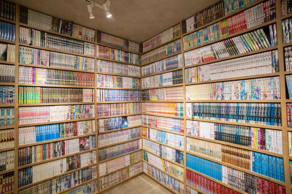 Manga cafe have long walls with mangas