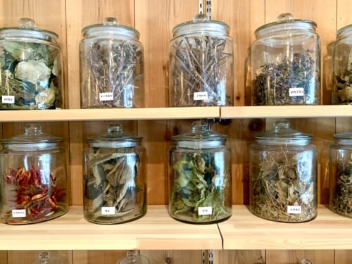 Hida medicinal herbs in jars