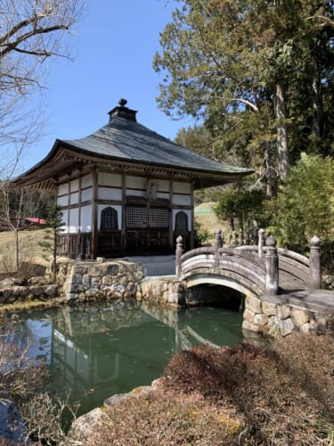 Japanese kyozo scripture house