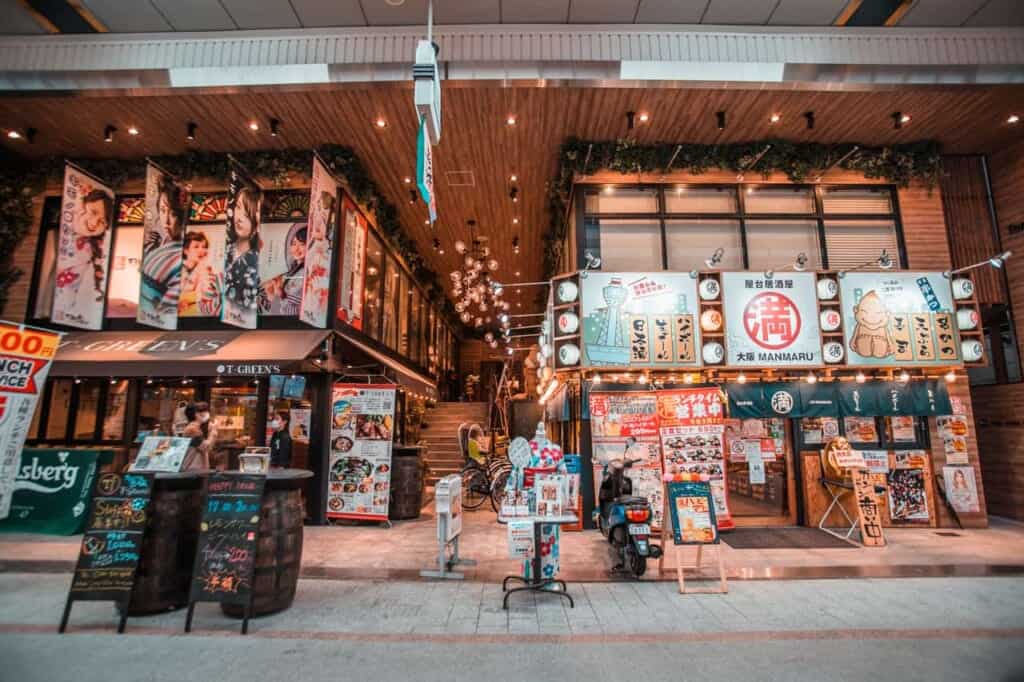 kimono rental shop in shopping street in osaka