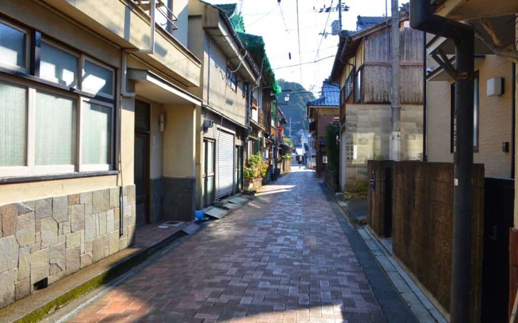 streets around Ozu City