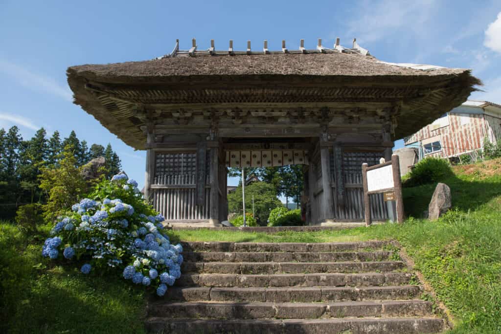  entryway to a Japanese temple