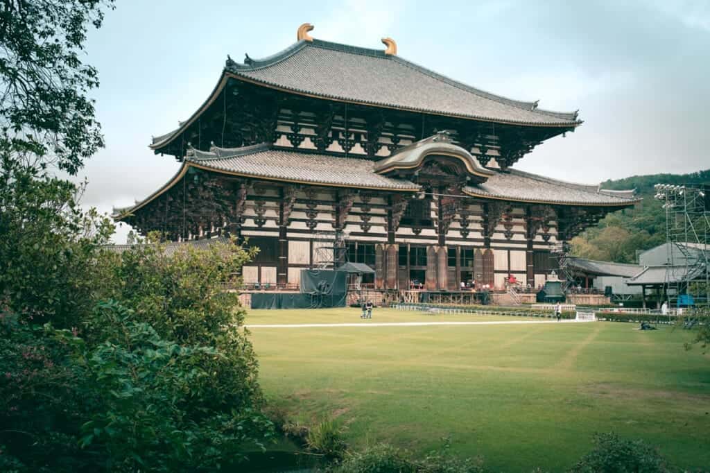 Daibutsu-den in Todai-ji, home to Nara(s Daibutsu