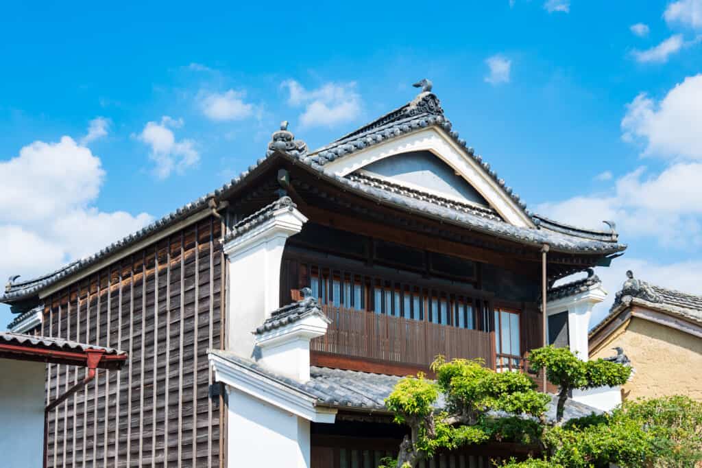 white plaster details on edo-period building in shikoku