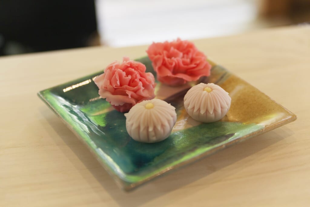 Carnation and Chrysantemum shaped Japanese sweets 