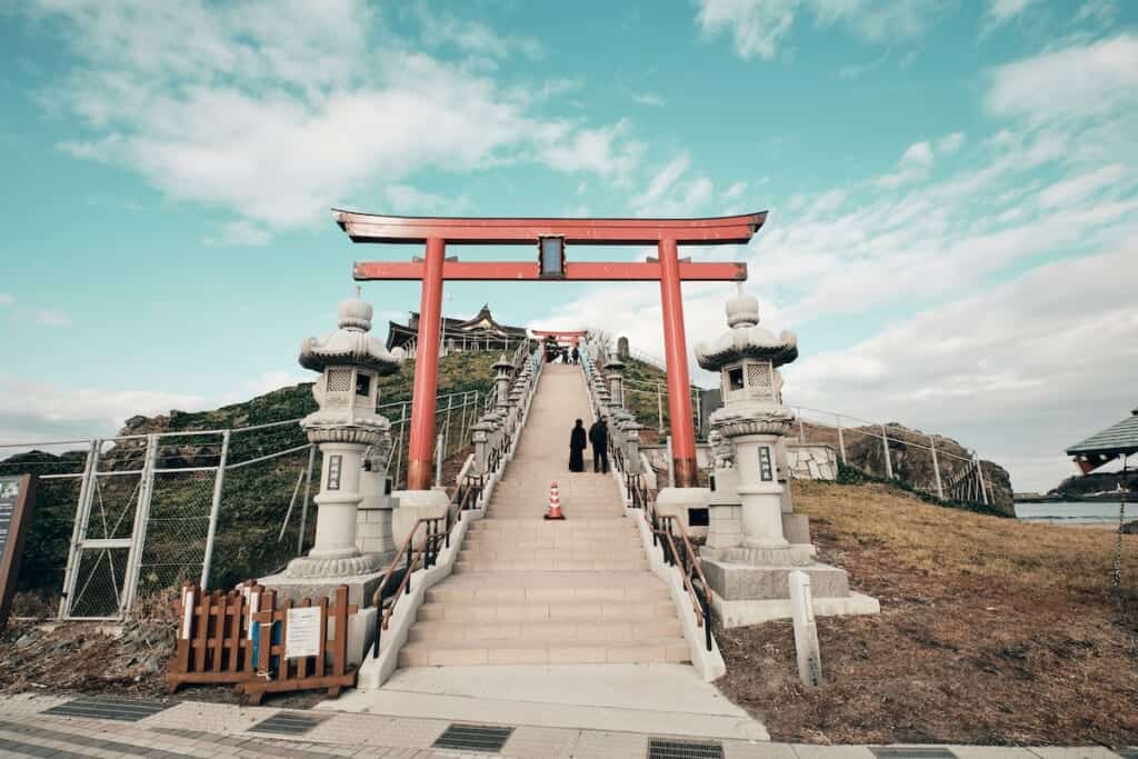 Kabushima Shrine, the end of the trail