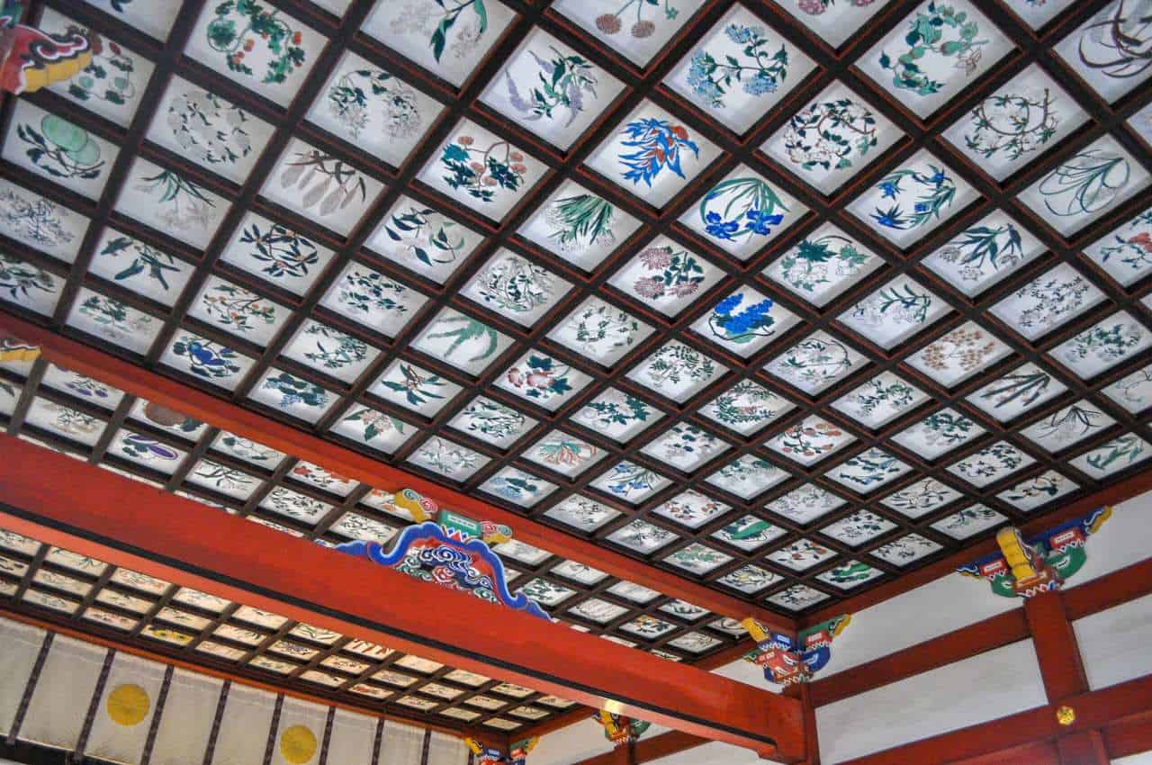 Ceiling of Kagoshima Shrine and its 240 paintings