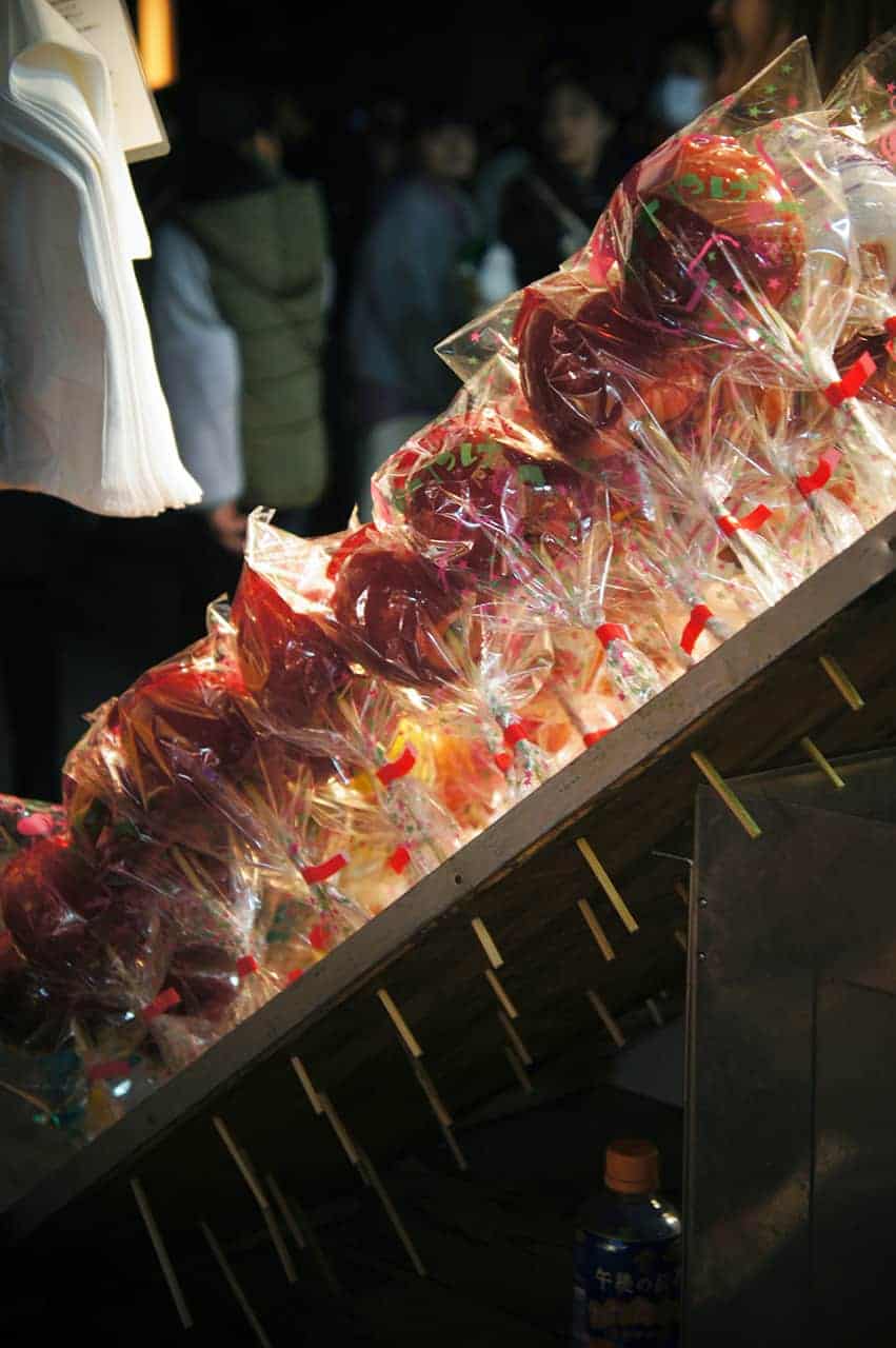 candy apples in Japan