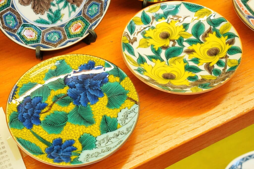 Floral traditional Japanese ceramic plates