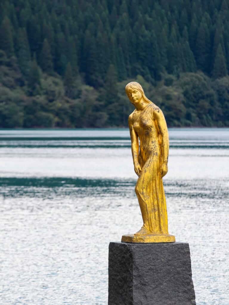 The golden statue of Tatsuko