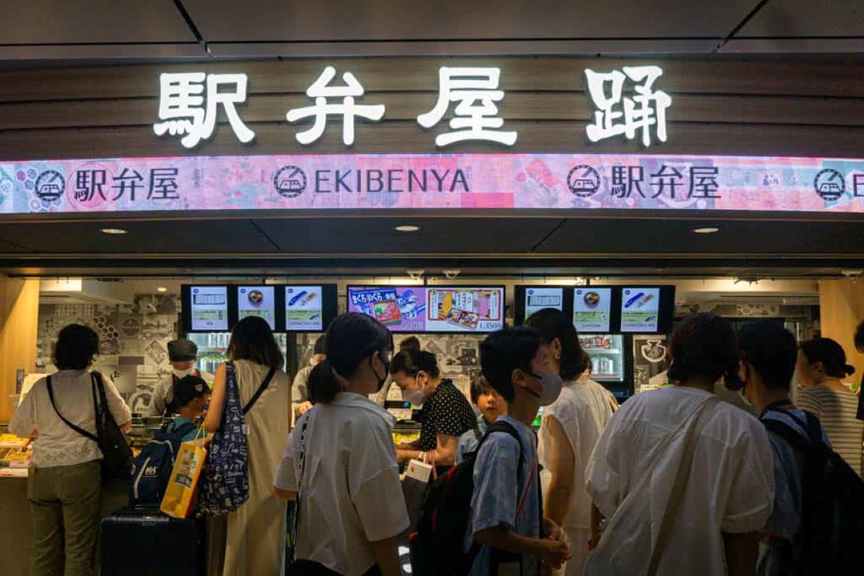 An ekiben shop in Tokyo Station