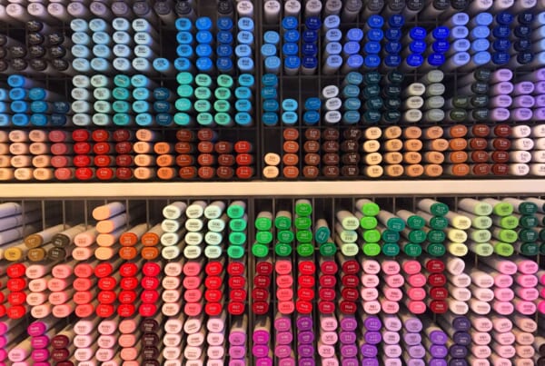 felt-tip pens in color-chart order