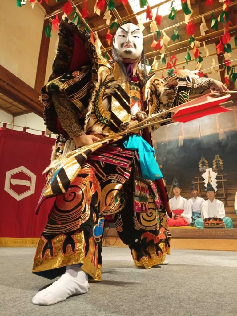 traditional costume of Japanese theater