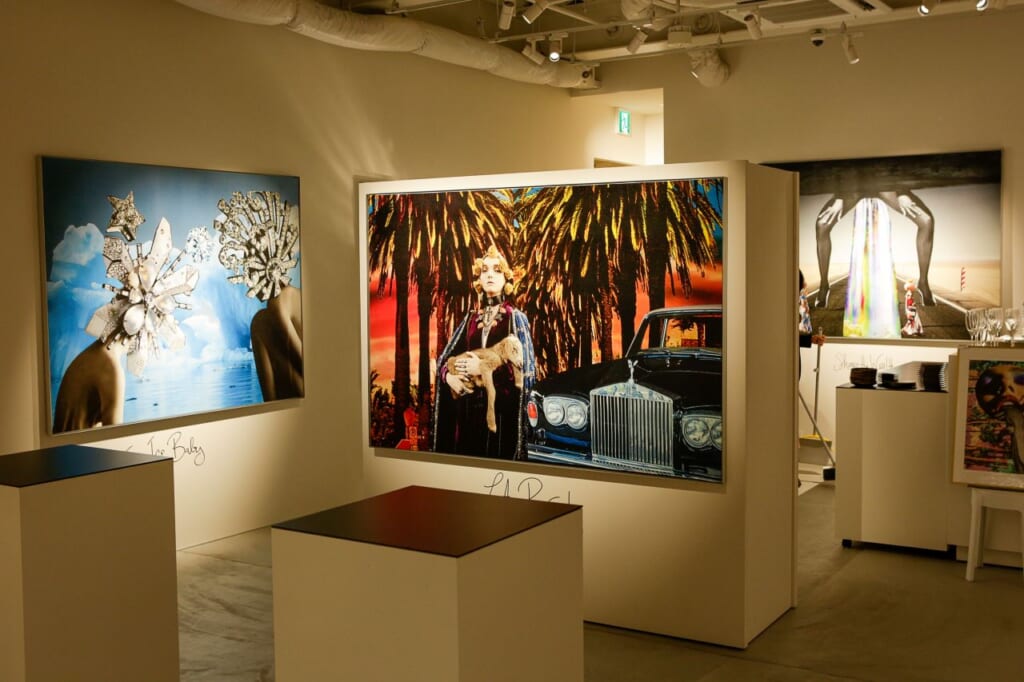 Shawn Holly exhibition in Omotesando