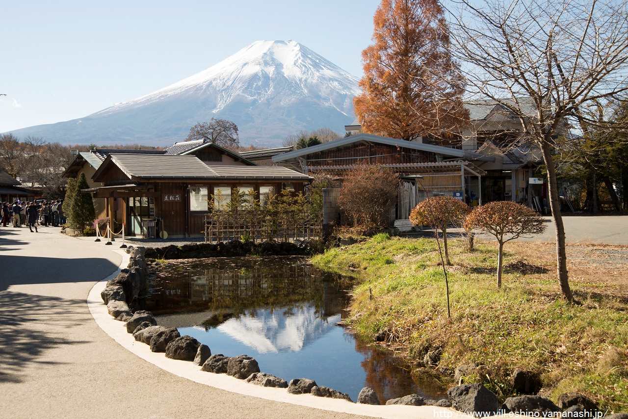 Oshino village with Fuji in the background