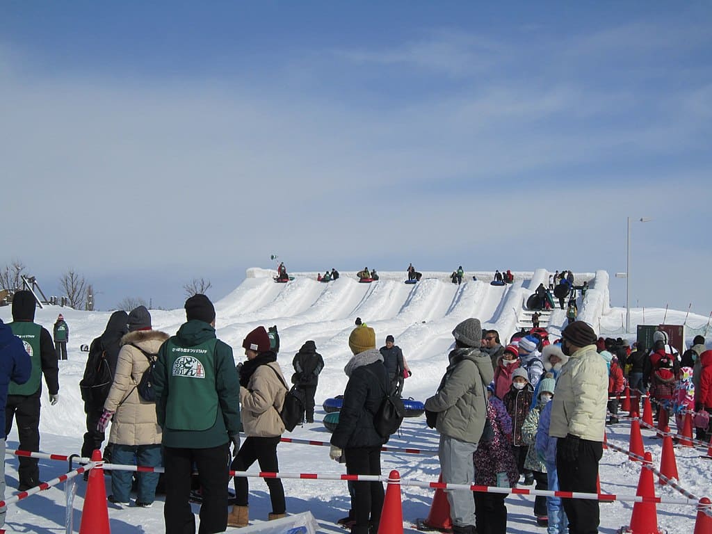 Snow slides in Tsudome during Sapporo Yuki Matsuri