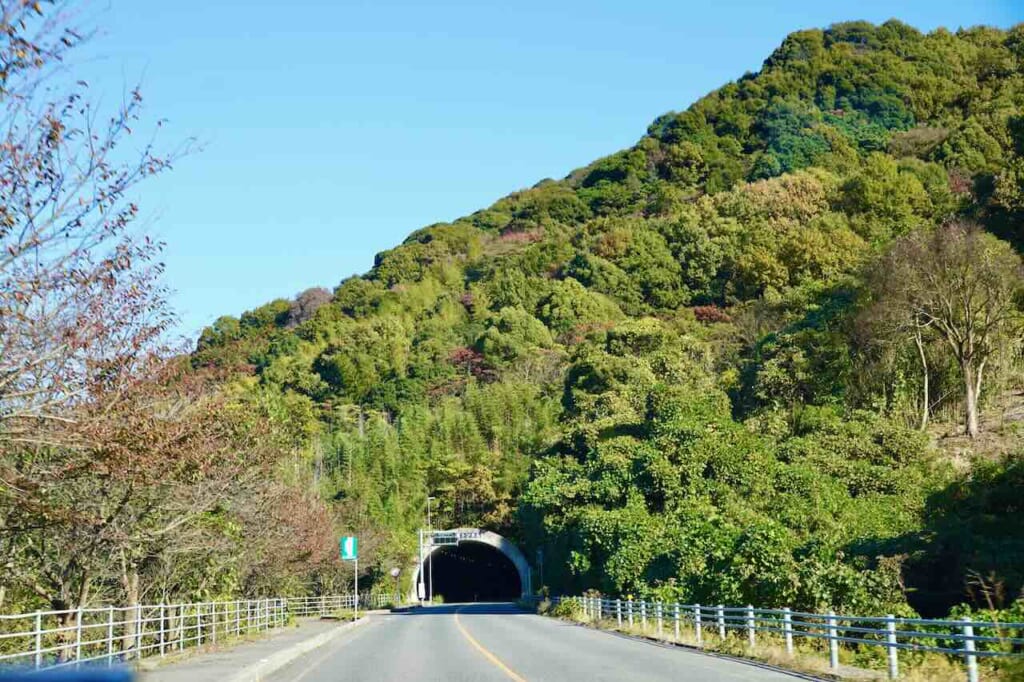 a tunnel in Tobishima