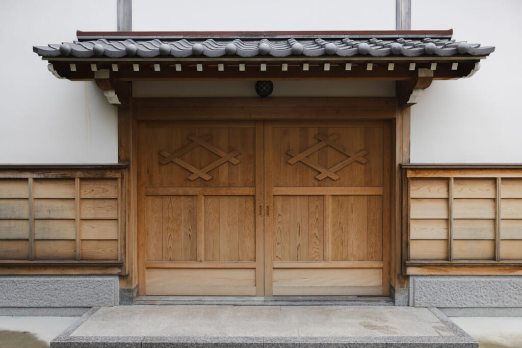 The entrance of Inoue Miso in Naruto