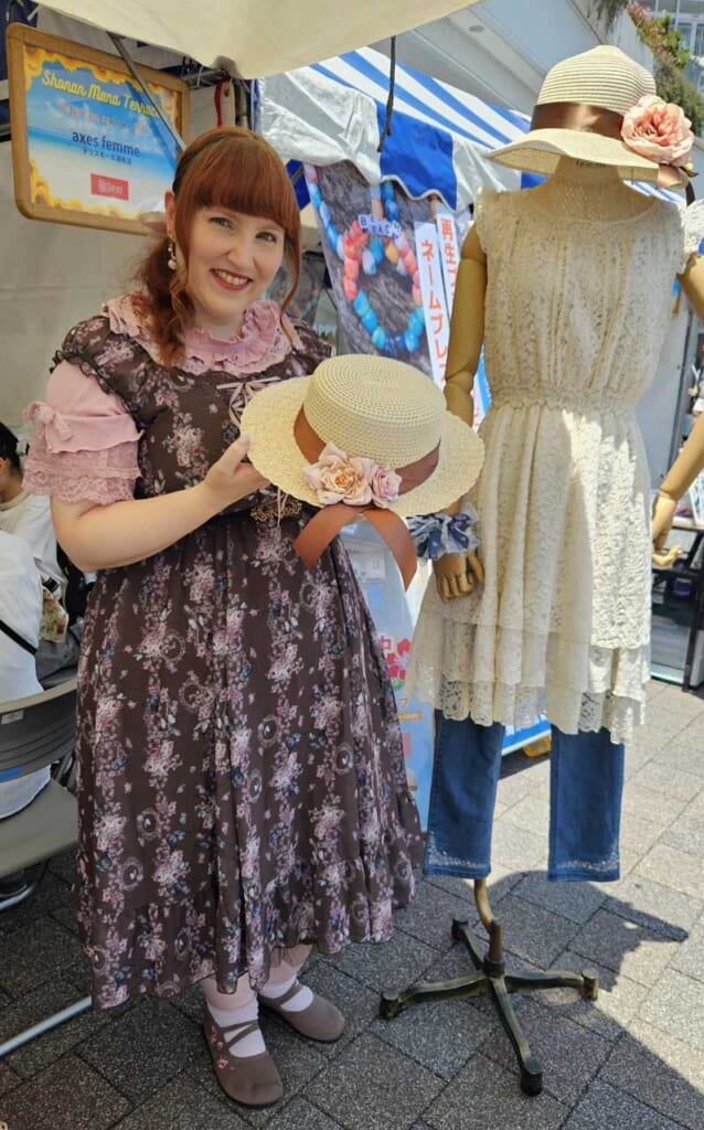 My Japan: hat decoration with flowers workshop