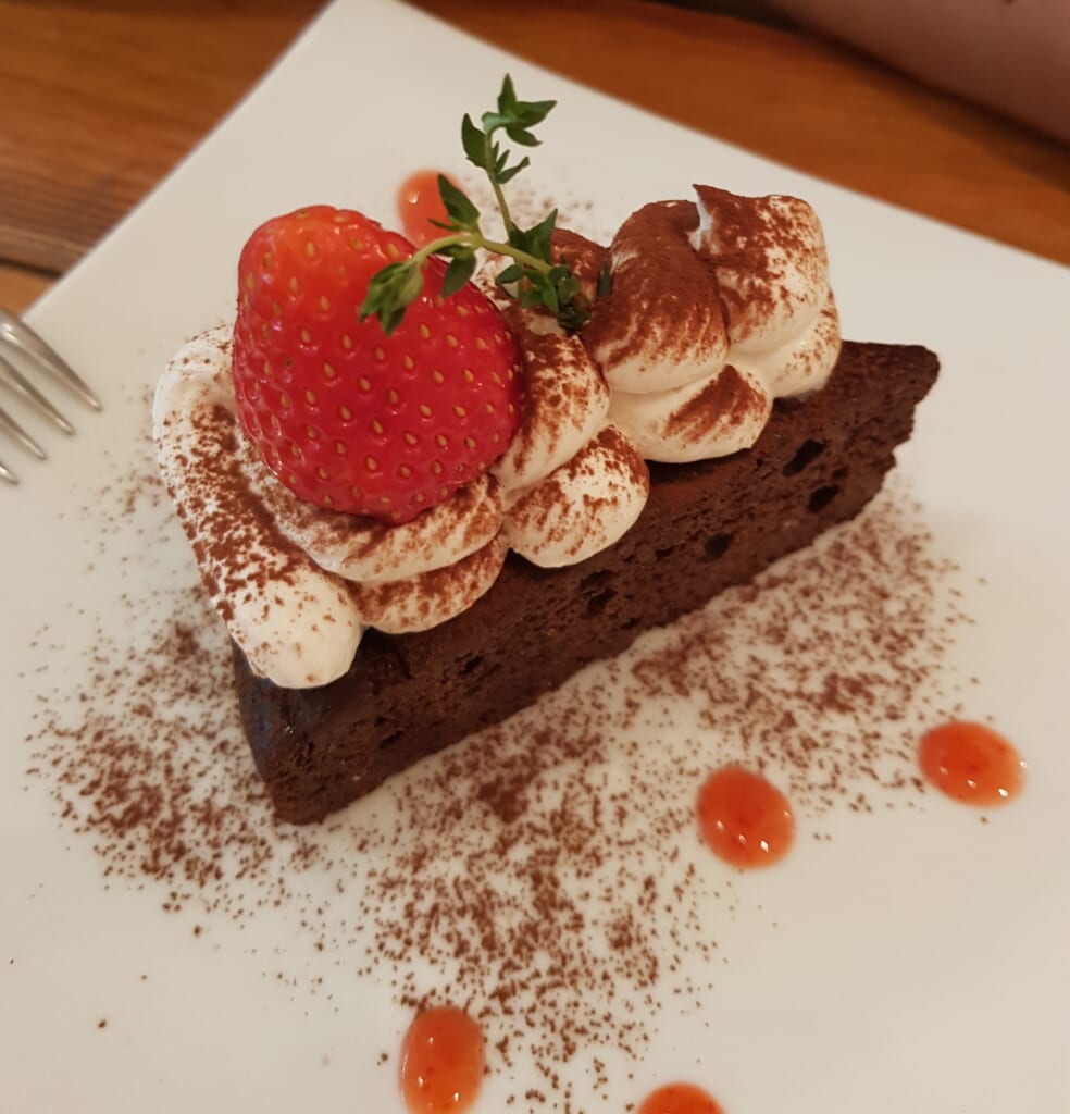 vegan chocolate cake
