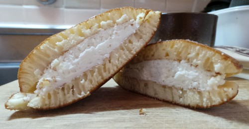 Nama-dorayaki à la sour cream de la pâtisserie Sakae Futoshiro
