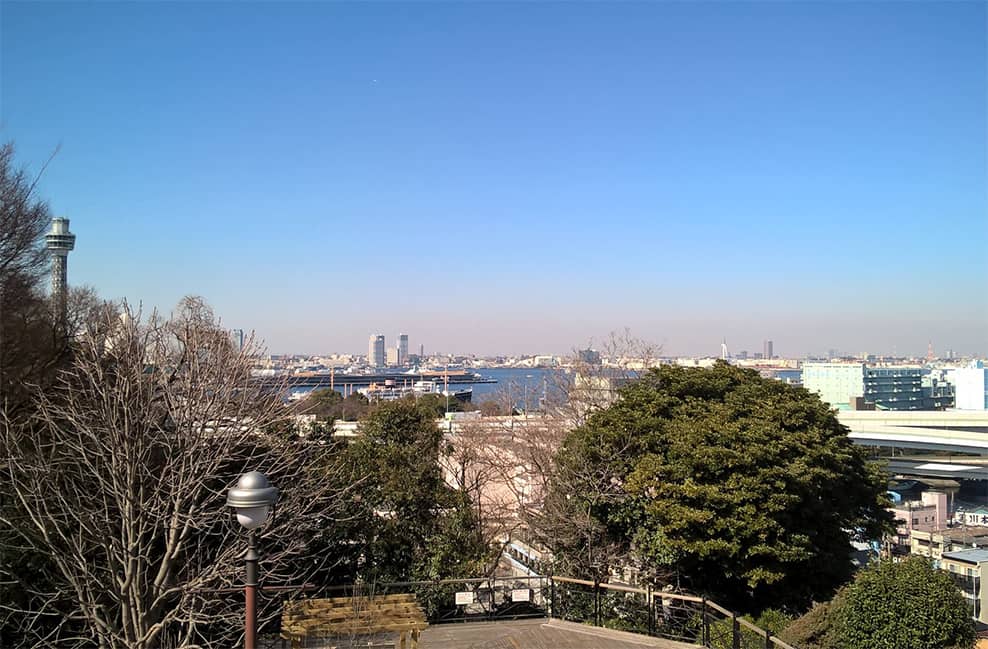 Yokohama : balades dans le parc Minatonomieruoka et le cimetière étranger