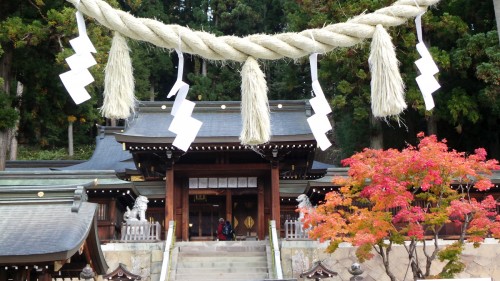 Le sanctuaire Sakurayama Hachimangu à Takayama, Alpes japonaises, Japon.