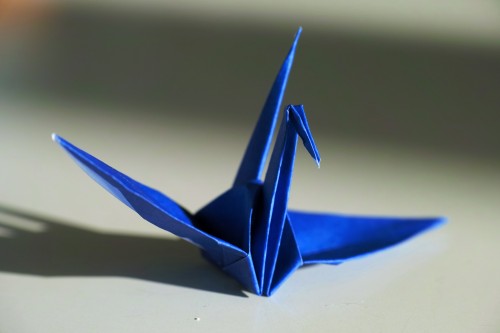 Grue (ou Tzuru) en origami, oiseau de l'espoir au Japon.
