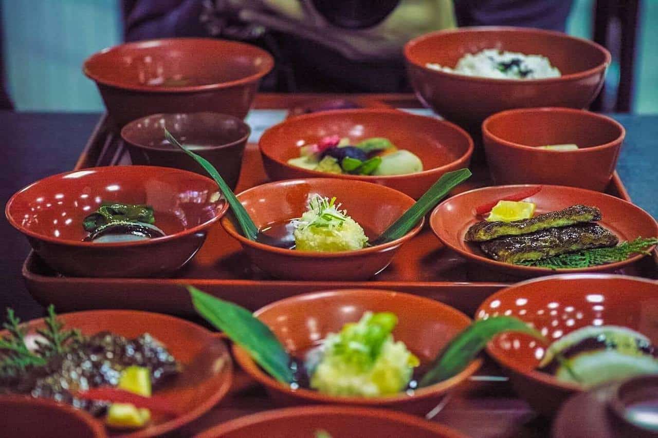 Hamamatsu : cuisine végétarienne et calligraphie au temple Okuyama Houkouji