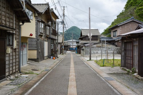 les vieilles petites rues de la ville de Neya au bord de la Mer du Japon dans la préfecture de Niigata