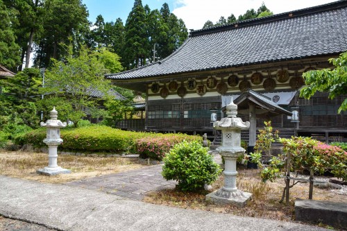 Le temple Rengebuji est un site historique à voir sur l'île de Sado, Niigata