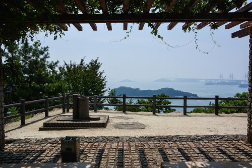 le point de vue de la mer intérieure de Seto depuis le Washuzan dans le parc national Setonaikai, Okayama, Japon