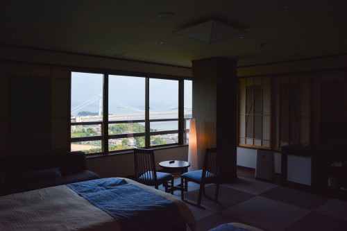 Lhôtel Washu Highland Hotel avec vue sur la mer intérieure de Seto à Kurashiki, Okayama, Japon 