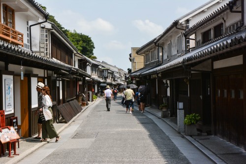 visite du quartier historique de Kurashiki, le Bikan avec les rues Honmachi et de Higashimachi