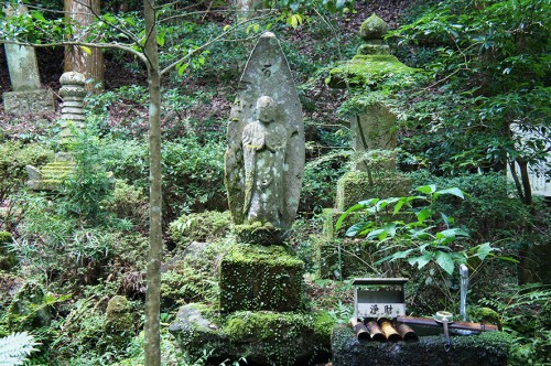 Grande statue bouddhiste, dans la péninsule de Kunisaki, Oita, Kyushu