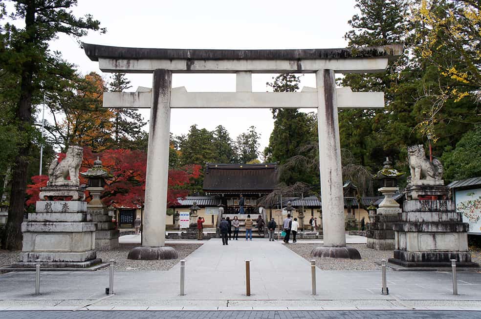 Tagataisha, un immense torii en bois dans la préfecture de Shiga