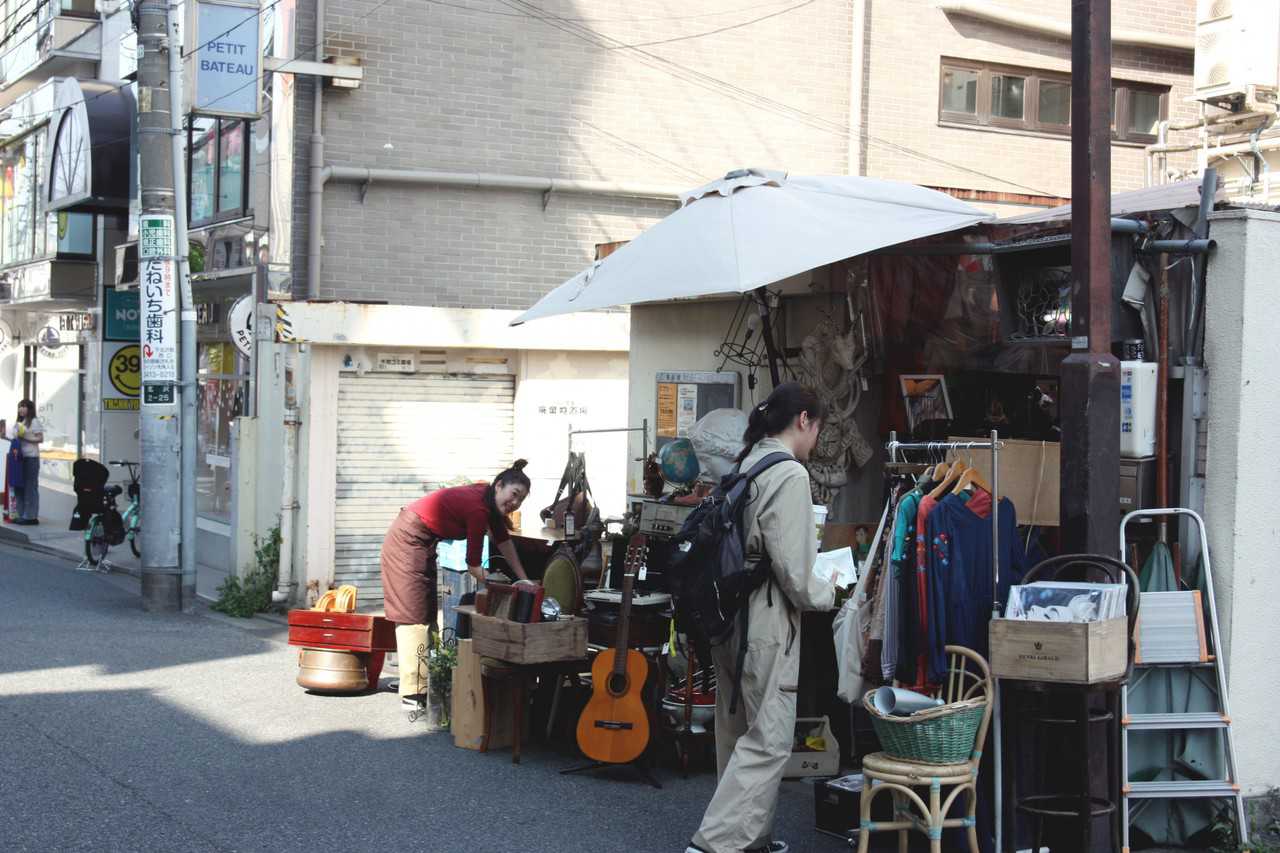 Boutique de vêtements et objets de déco vintage à Shimokitazawa, Tokyo, Japon