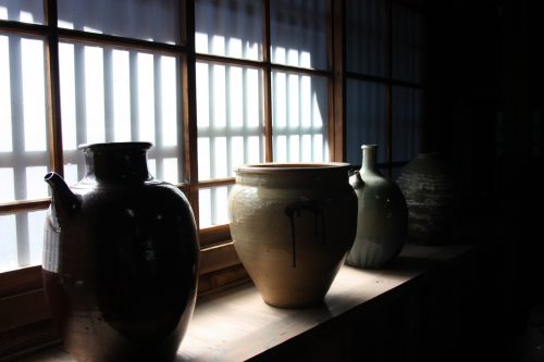 Ustensiles conservés au musée des cultures du Nord à Niigata, Japon
