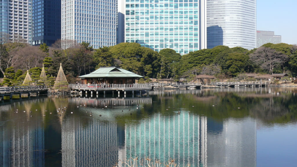 Hama-Rikyu, l'un des jardins japonais de Tokyo